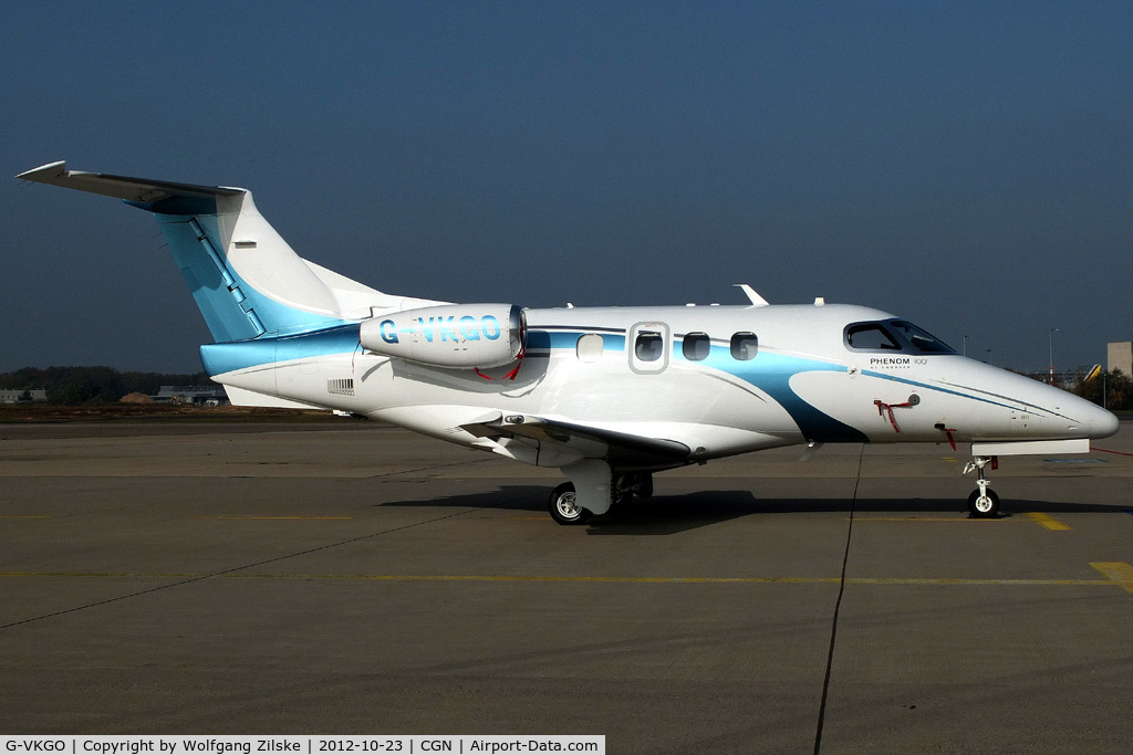 G-VKGO, 2010 Embraer EMB-500 Phenom 100 C/N 50000145, visitor