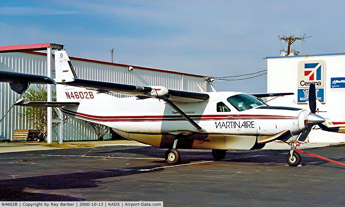 N4602B, Cessna 208B C/N 208B0140, Cessna 208B Grand Caravan [208B-0140] (Martinaire) Addison~N 13/10/2000