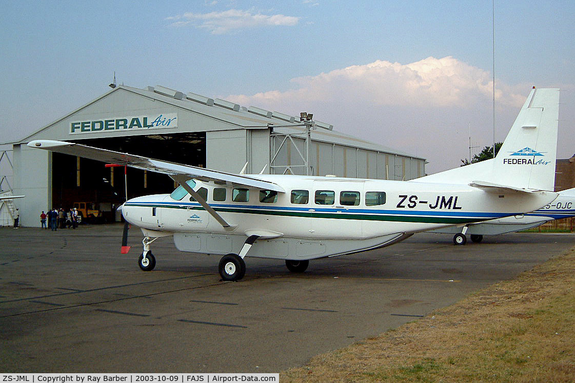 ZS-JML, 1996 Cessna 208B Grand Caravan C/N 208B0582, Cessna 208B Grand Caravan [208B-0582] (Federal Air) Johannesburg Int~ZS 09/10/2003