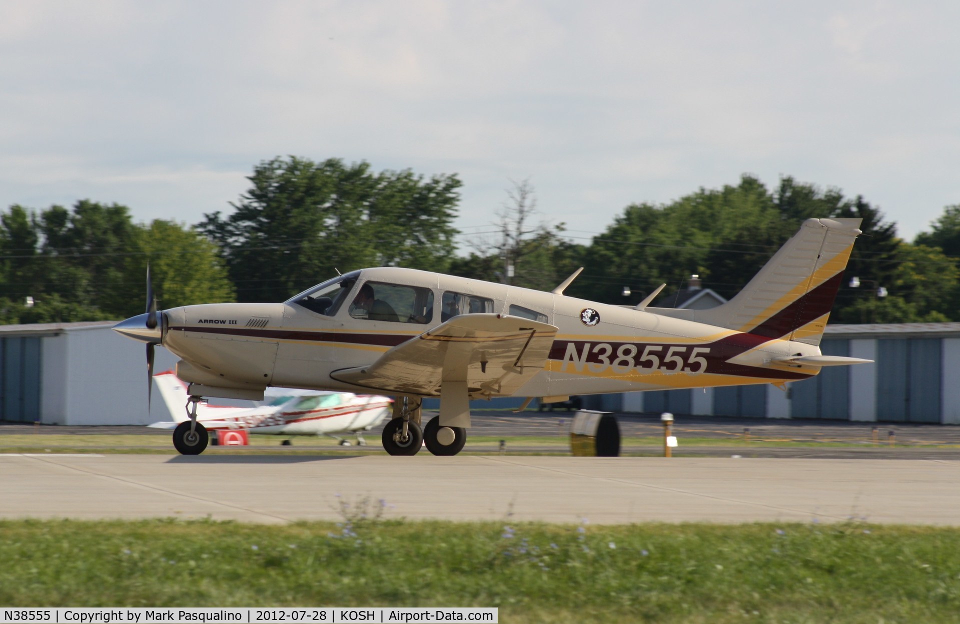 N38555, 1977 Piper PA-28R-201T Cherokee Arrow III C/N 28R-7703239, Piper PA-28R-201T