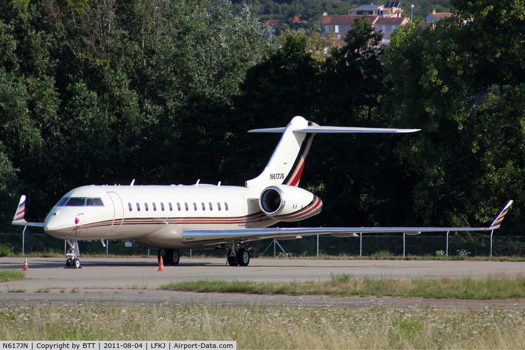 N617JN, 1997 Bombardier BD-700-1A10 Global Express C/N 9004, At the long duration parking