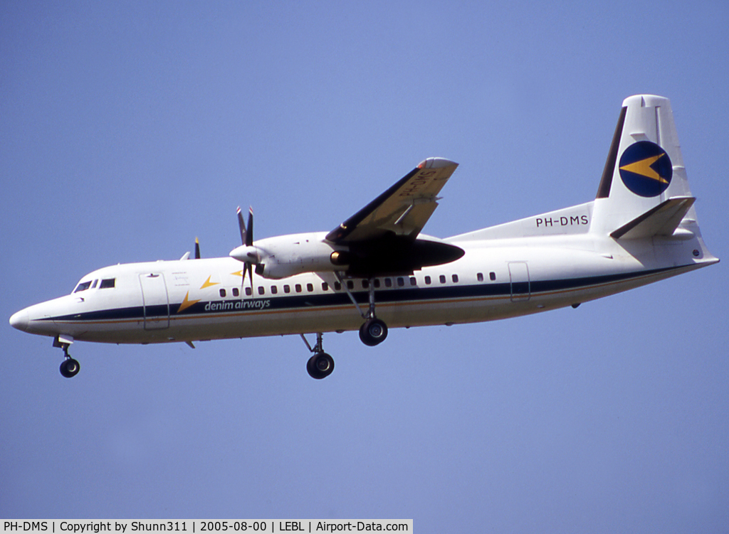PH-DMS, 1991 Fokker 50 C/N 20209, Landing rwy 25