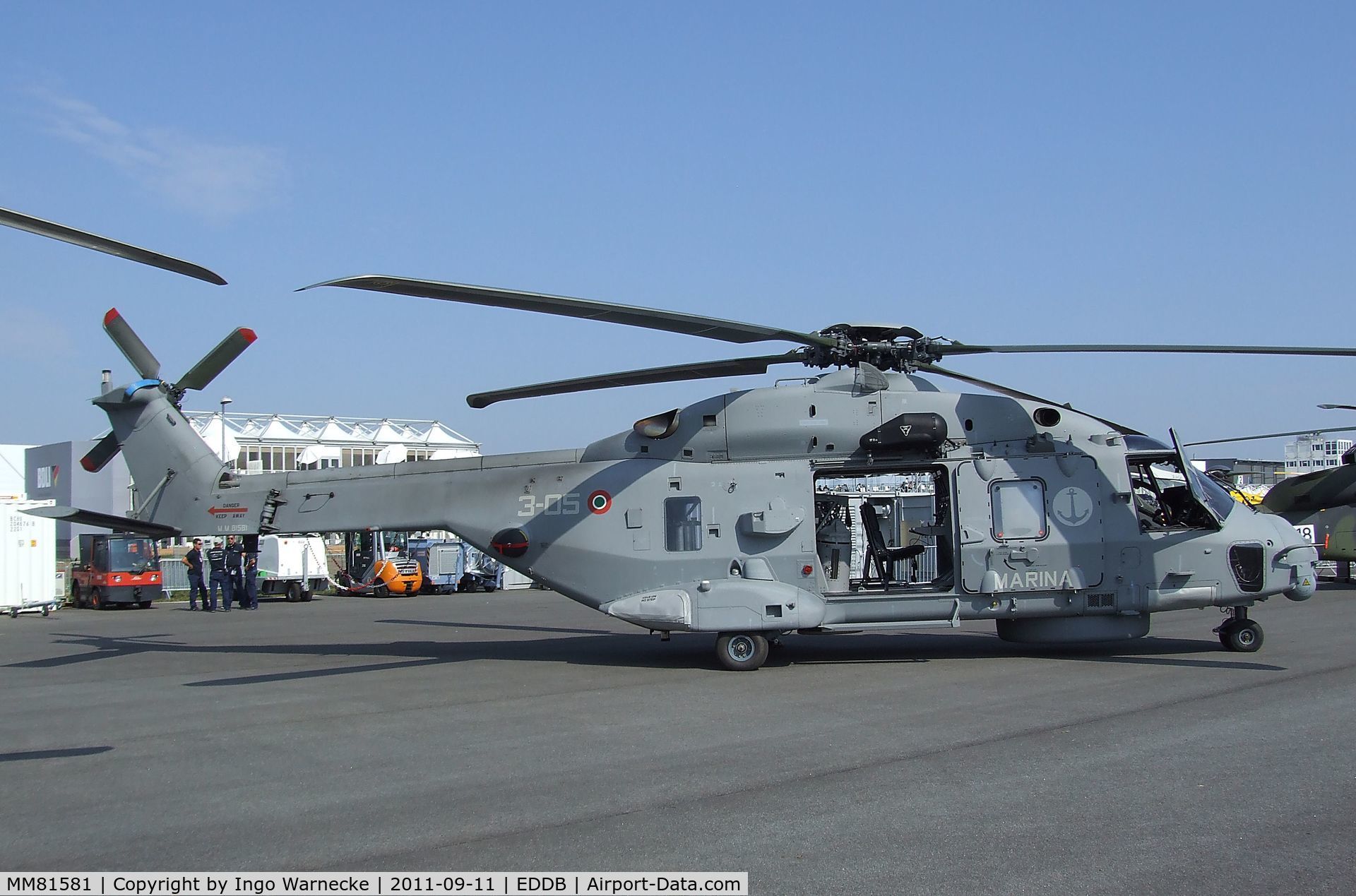 MM81581, 2012 NHI NH-90 NFH Caiman C/N 1042/HITN05, NHI NH90 NFH of the Italian Navy at the ILA 2012, Berlin