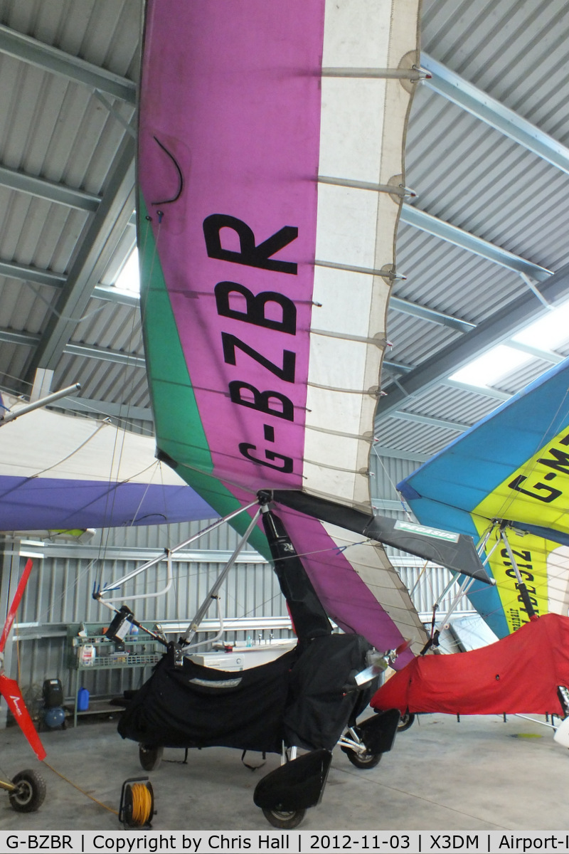 G-BZBR, 2000 Pegasus Quantum 15 C/N 7631, at Darley Moor Airfield, Ashbourne, Derbyshire