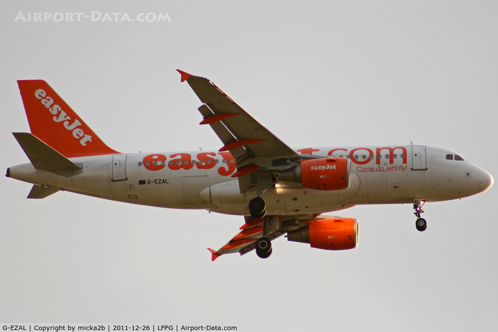 G-EZAL, 2006 Airbus A319-111 C/N 2754, Landing
