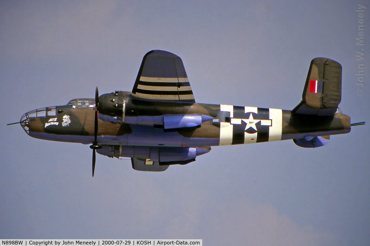 N898BW, 1945 North American TB-25N Mitchell C/N 108-47749 (45-8898), Airventure 2000
