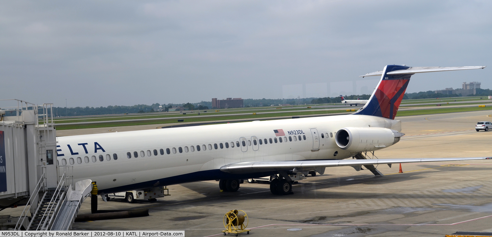 N953DL, 1990 McDonnell Douglas MD-88 C/N 49884, Atlanta