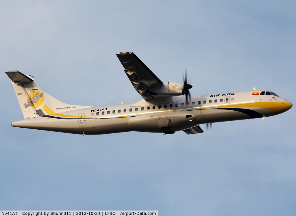 N541AT, 1998 ATR 72-212A C/N 541, Go around over rwy 14R for test flight in new corporate identity...