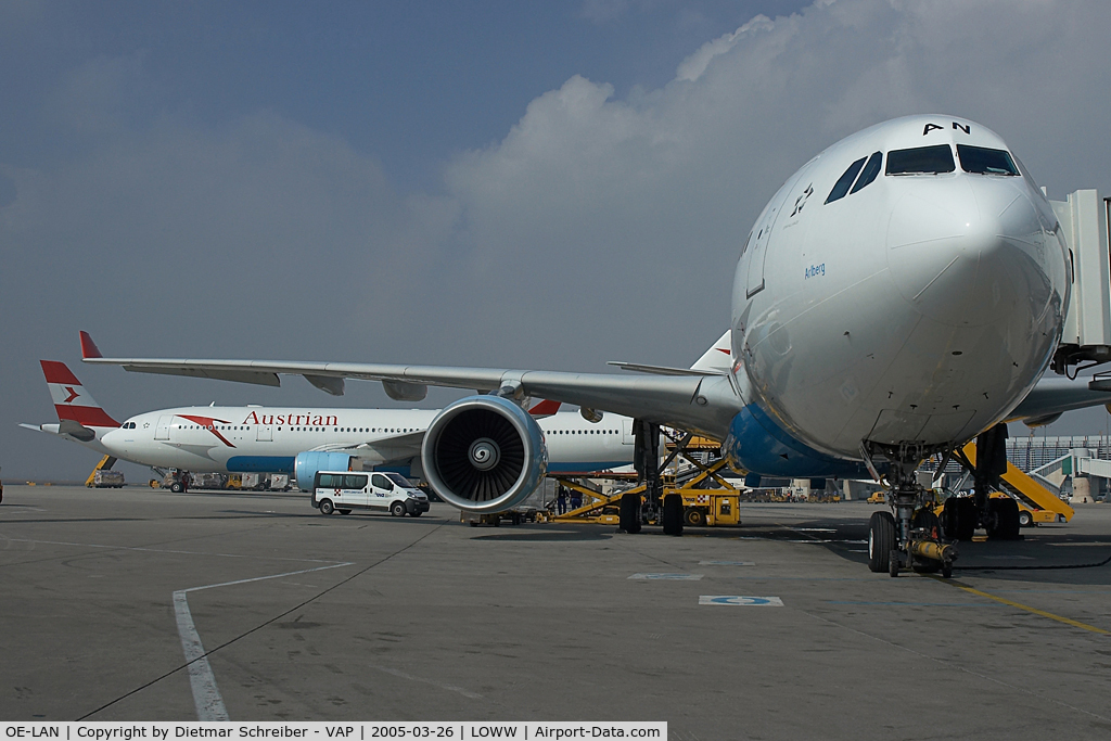 OE-LAN, 1997 Airbus A330-223 C/N 195, Austrian Airlines Airbus 330-200