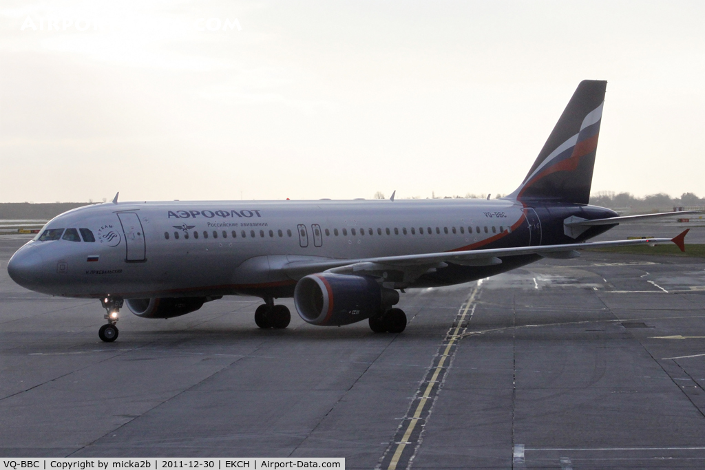 VQ-BBC, 2009 Airbus A320-214 C/N 3835, Taxiing