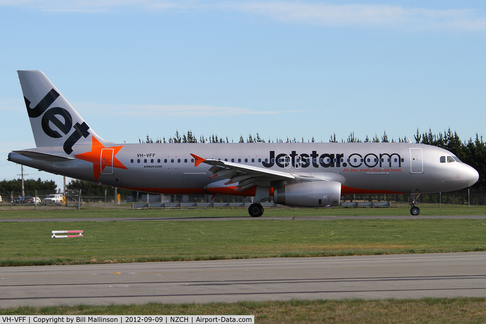 VH-VFF, 2012 Airbus A320-232 C/N 5039, taxi from 29