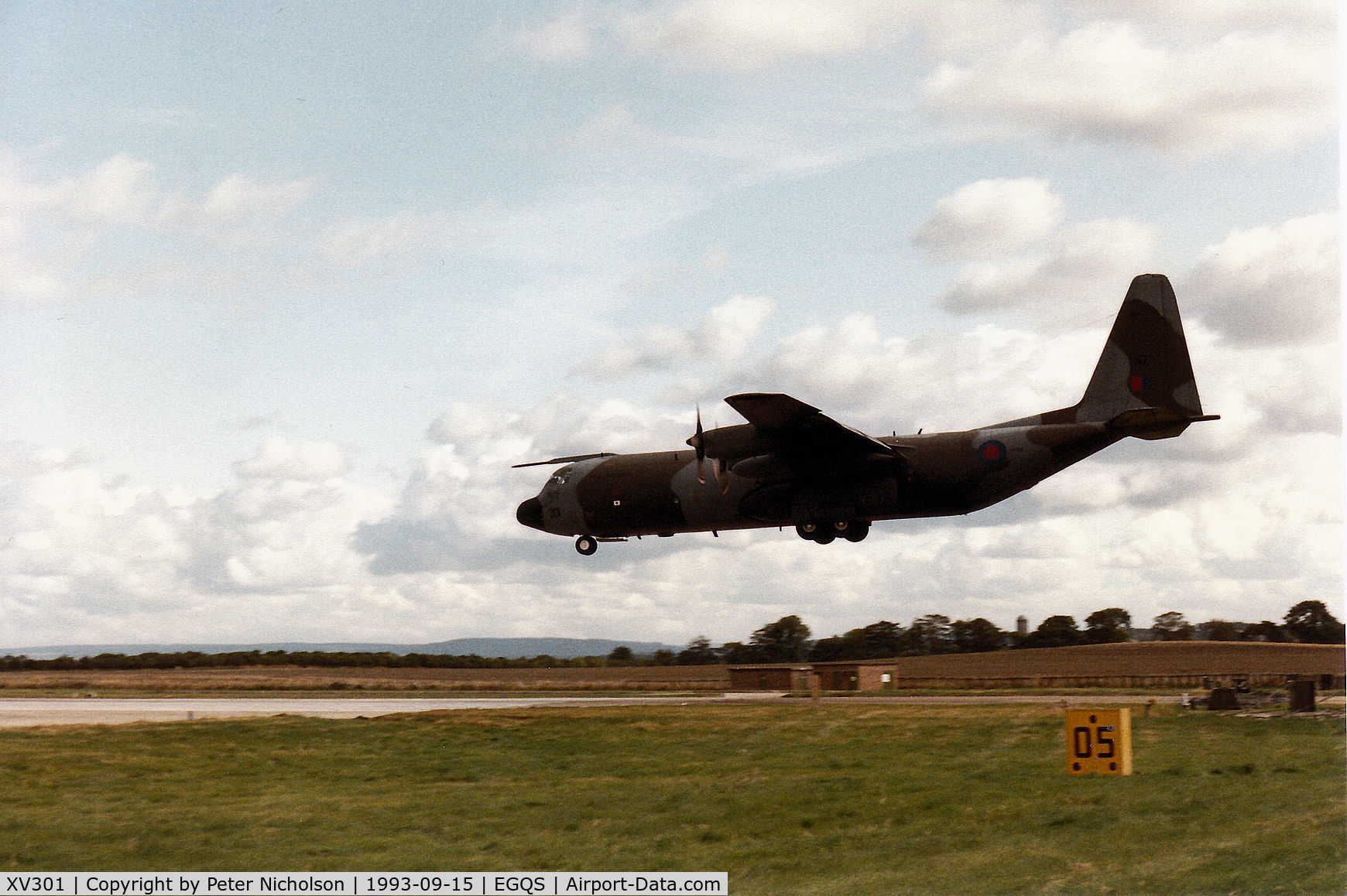 XV301, 1967 Lockheed C-130K Hercules C.3 C/N 382-4268, Hercules C.3 of the Lyneham Transport Wing crossing the threshold of Runway 05 at RAF Lossiemouth in September 1993.