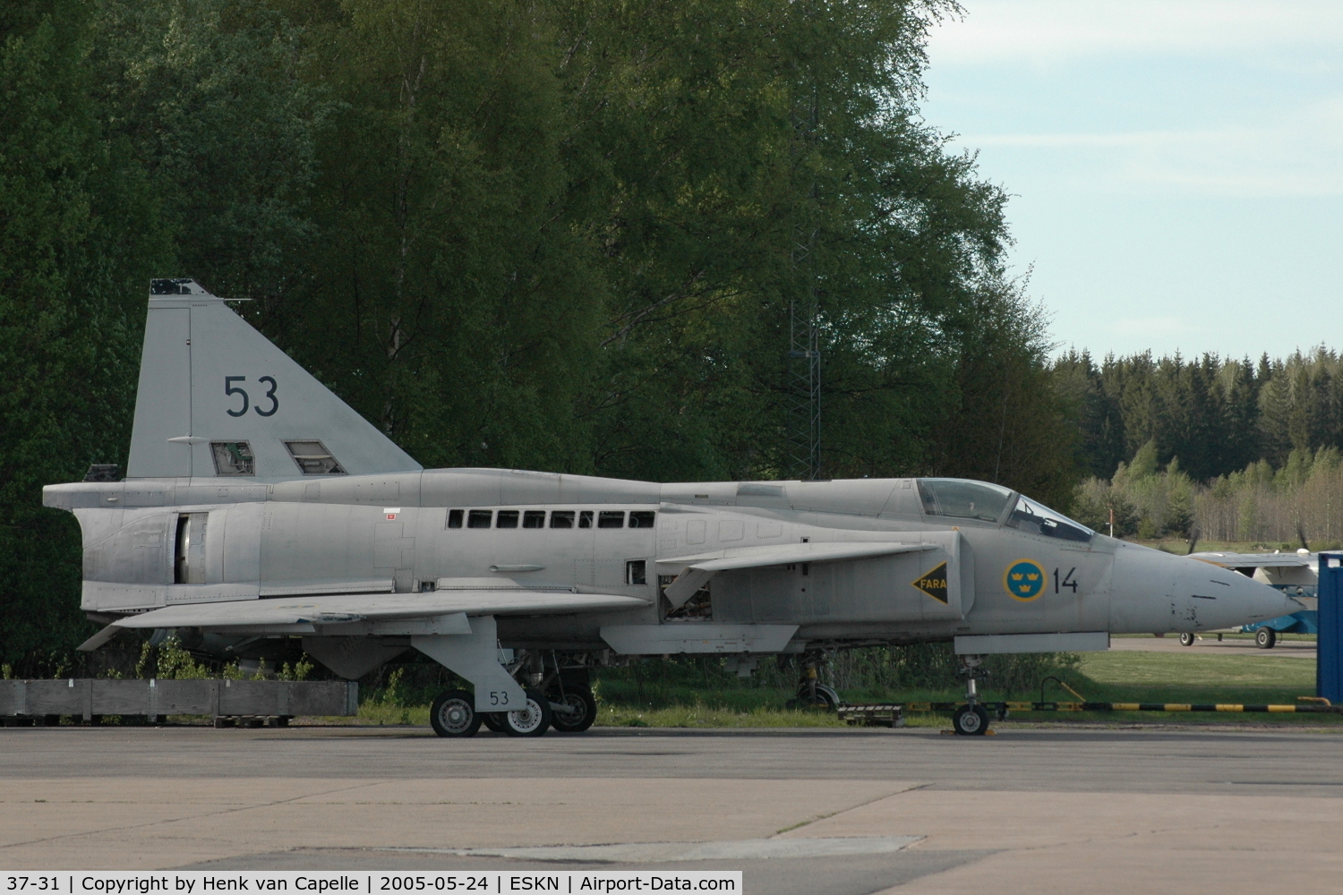 37-31, Saab AJ37 Viggen C/N 373, Saab AJ37 Viggen parked on the platform of Skavsta airport, Nyköping, Sweden. At the time it was used by the Gripen technical school located at the airport.