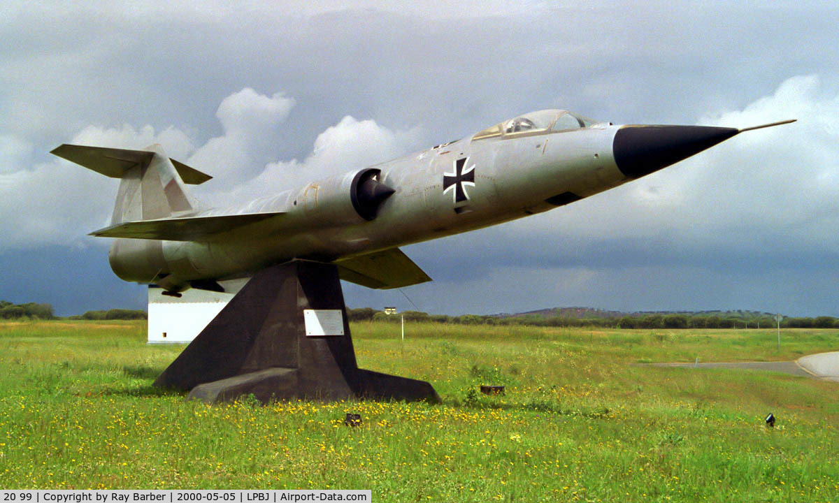 20 99, Lockheed F-104G Starfighter C/N 683-6620, Lockheed F-104G Starfighter [683-6620] Beja~CS 05/05/2000. Preserved and displayed at the airbase which had a former connection with German Military.