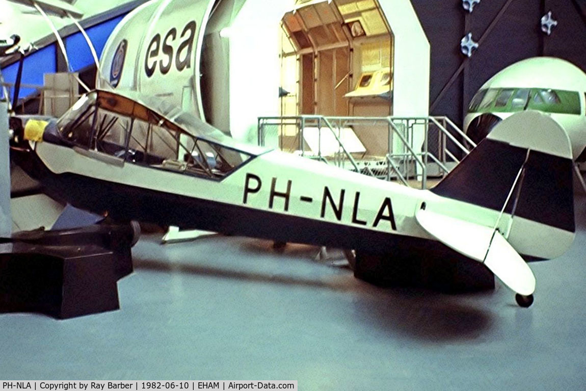 PH-NLA, 1944 Piper L-4J Grasshopper (J3C-65D) C/N 12772, Piper J-3C-65 Cub [12772] Schiphol~PH 10/06/1982