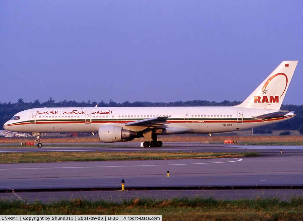 CN-RMT, 1986 Boeing 757-2B6 C/N 23686, Lining up rwy 14L for departure...