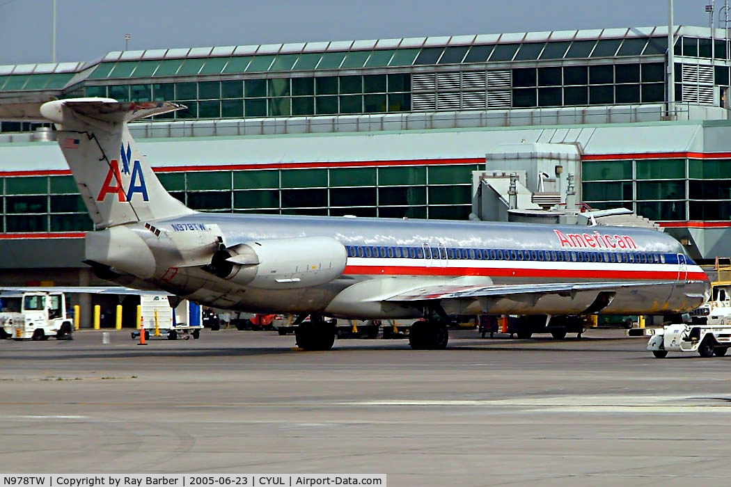 N978TW, 1999 McDonnell Douglas MD-83 (DC-9-83) C/N 53628, McDonnell-Douglas DC-9-83 [53628] (American Airlines) Montreal-Dorval~C 23/06/2005