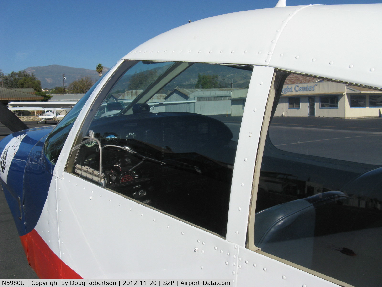 N5980U, 1970 Piper PA-28-140 C/N 28-26870, 1970 Piper PA-28-140 CRUISER, Lycoming O-320-E2A 150 Hp, 1970 introduced Dynafocal engine mount for reduced vibration/noise, overhead air vents, 6 way adjustable front seats.