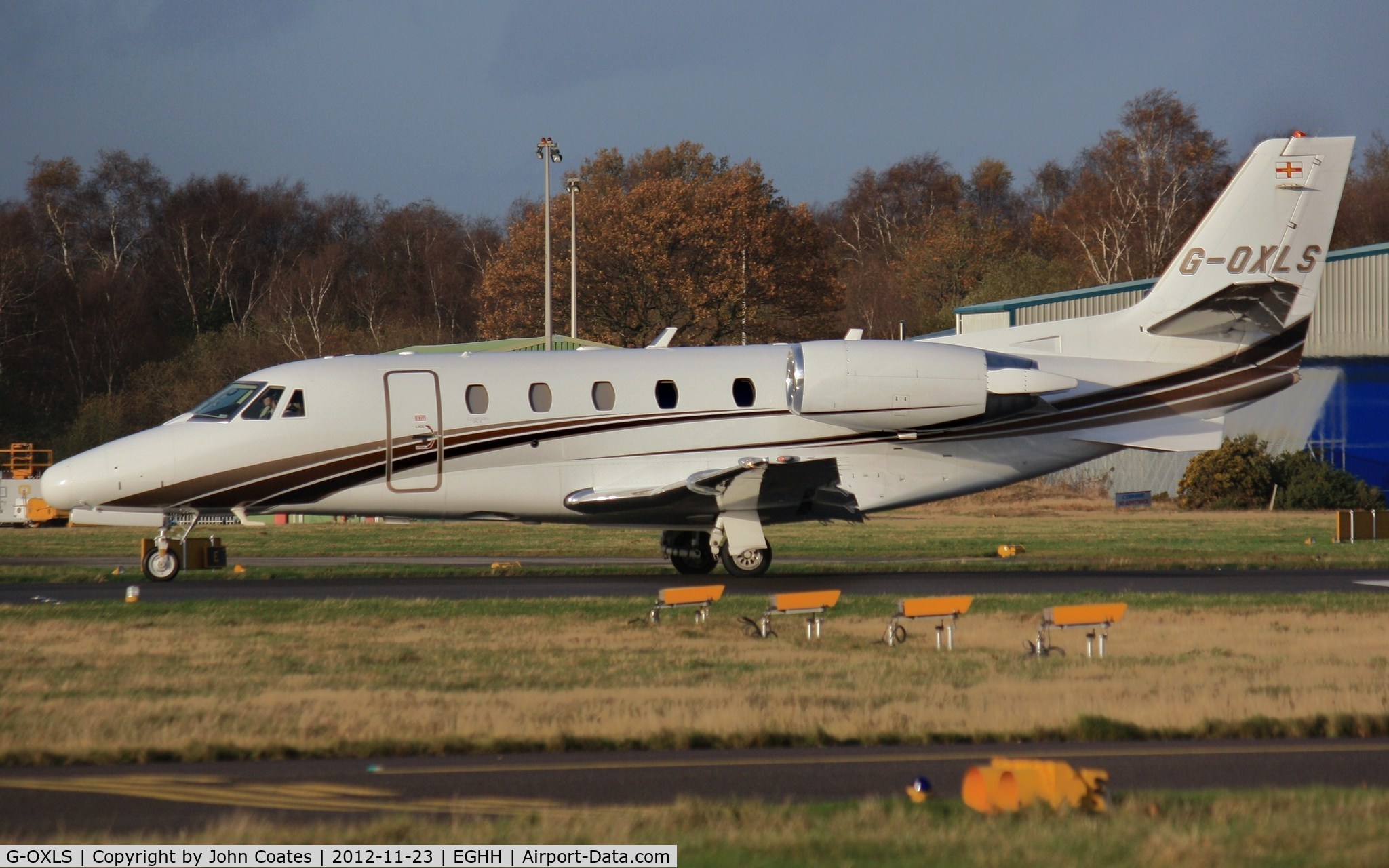 G-OXLS, 2007 Cessna 560XL Citation Excel C/N 560-5675, Arriving to Sigs.