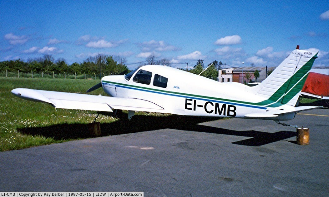 EI-CMB, 1976 Piper PA-28-140 Cherokee Cruiser C/N 28-7725094, Piper PA-28-140 Cherokee Cruiser [28-7725094] Dublin~EI 15/05/1997