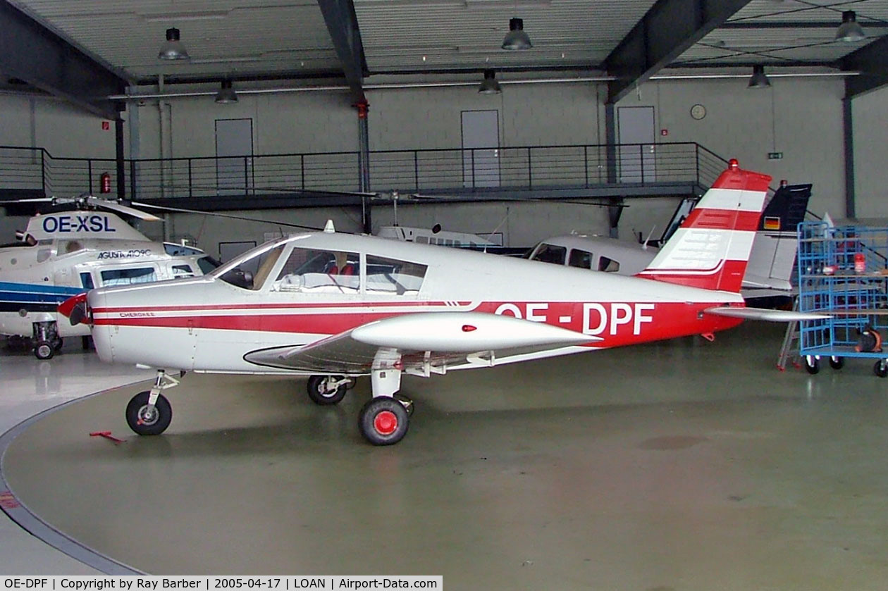 OE-DPF, Piper PA-28-140 Cherokee D C/N 28-7125242, Piper PA-28-140 Cherokee D [28-7125242] Wiener Neustadt-Ost~OE 17/04/2005