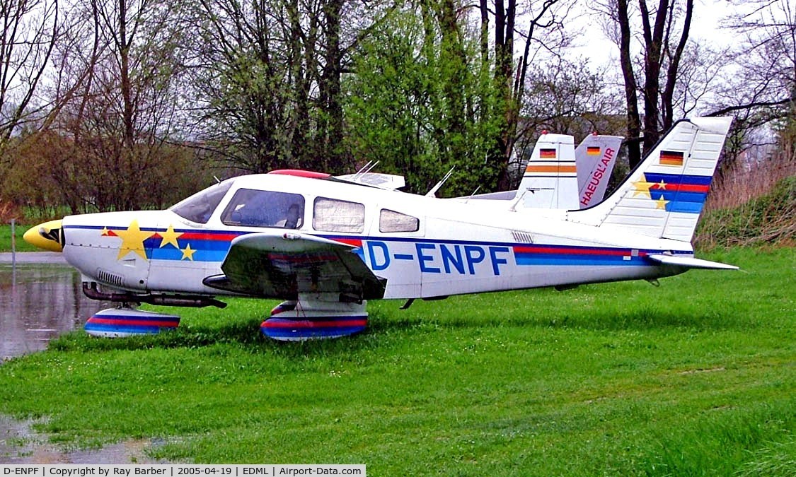 D-ENPF, 1982 Piper PA-28-181 Archer II C/N 28-8290049, Piper PA-28-181 Archer II [28-8290049] Landshut~D 19/04/2005