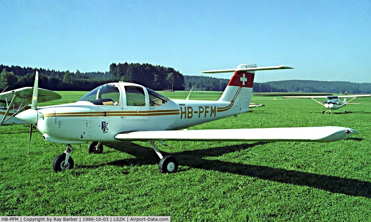 HB-PFM, 1980 Piper PA-38-112 Tomahawk Tomahawk C/N 38-80A0106, Piper PA-38 112 Tomahawk [38-80A0106] Speck~HB 03/10/1986. DBR near Speck 13/08/1987.