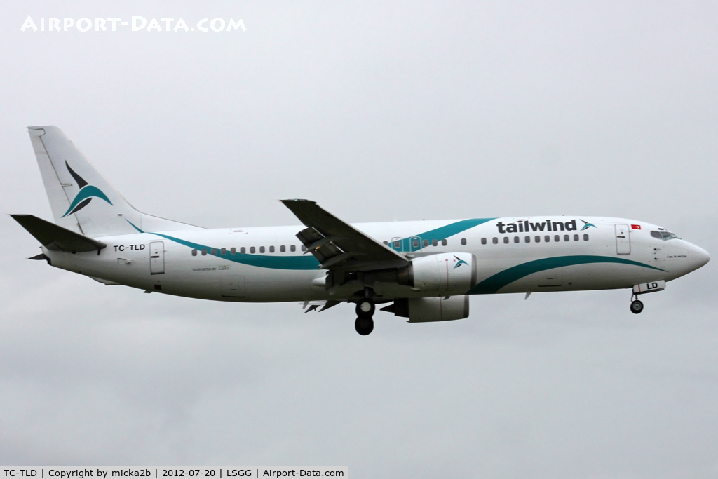 TC-TLD, 1996 Boeing 737-4Q8 C/N 28199, Landing