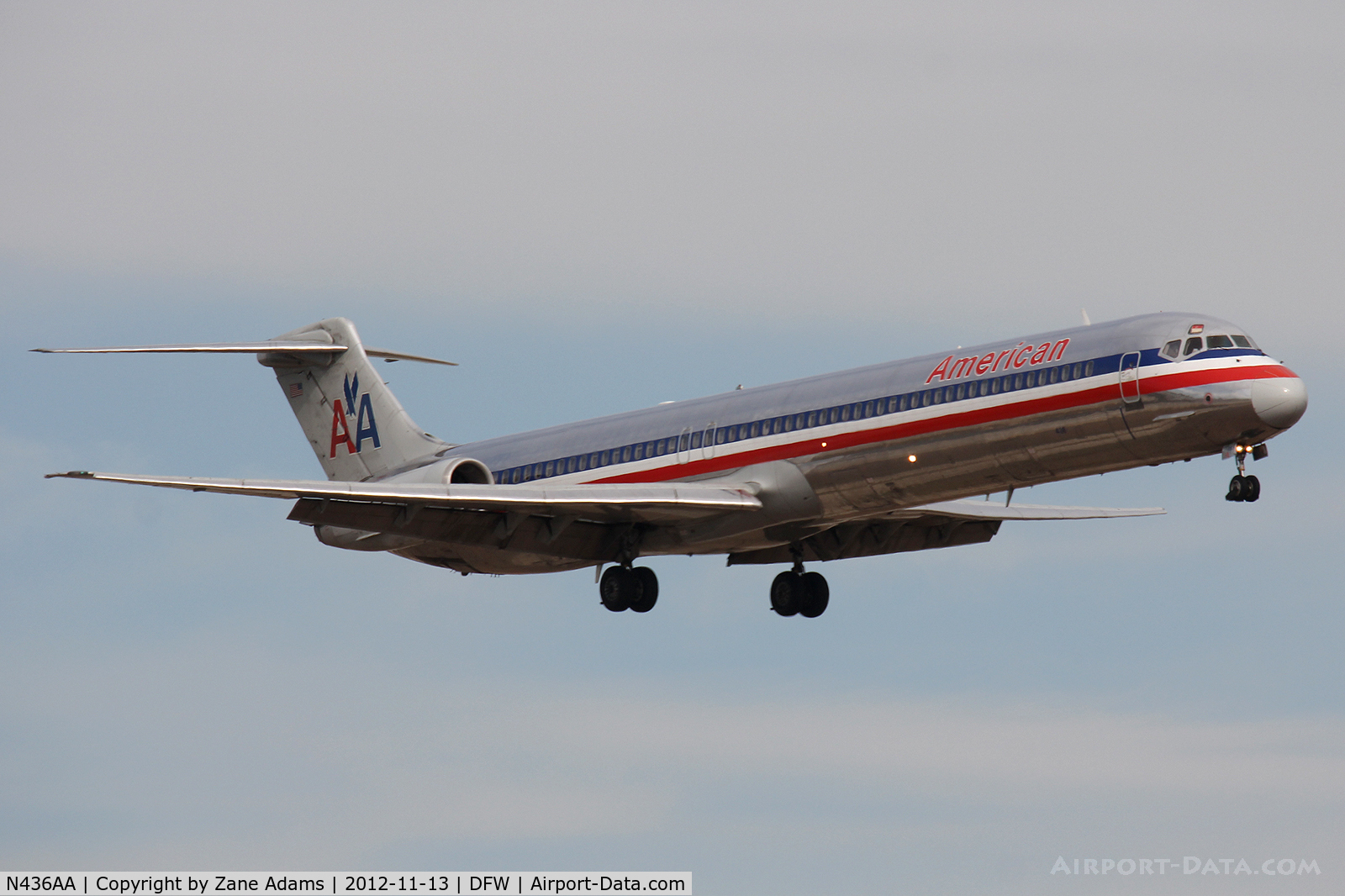 N436AA, 1987 McDonnell Douglas MD-83 (DC-9-83) C/N 49454, American Airlines landing at DFW Airport