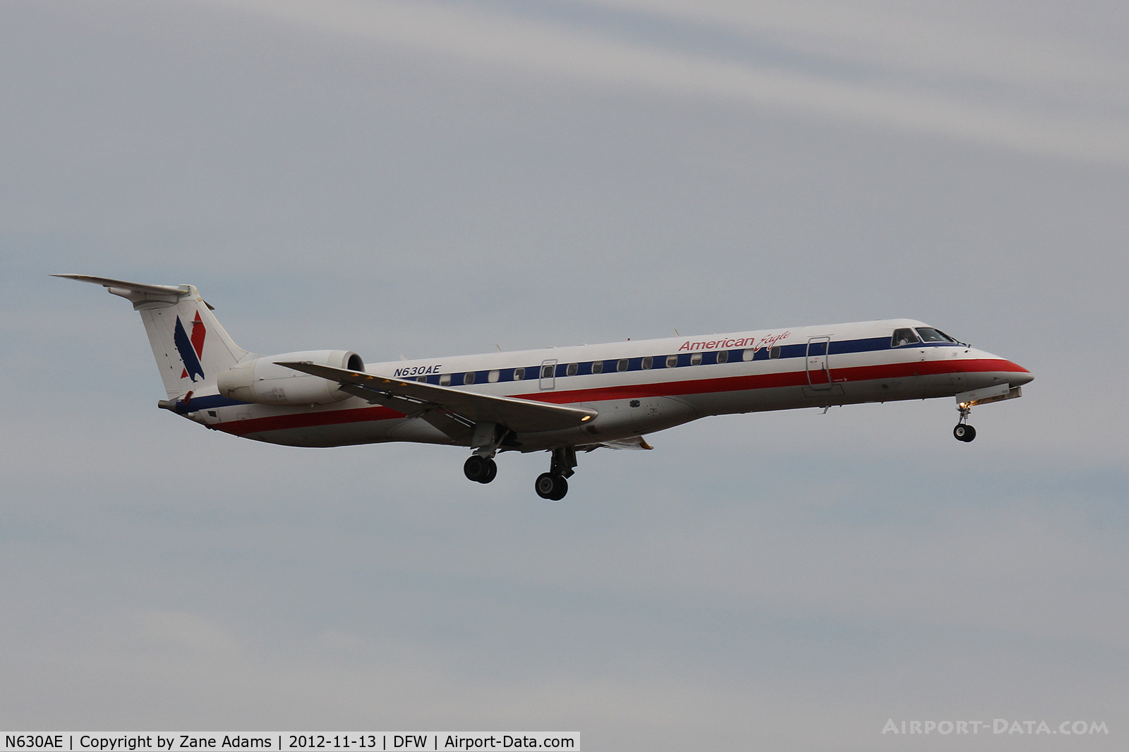 N630AE, 1999 Embraer ERJ-145LR (EMB-145LR) C/N 145132, American Eagle landing at DFW Airport