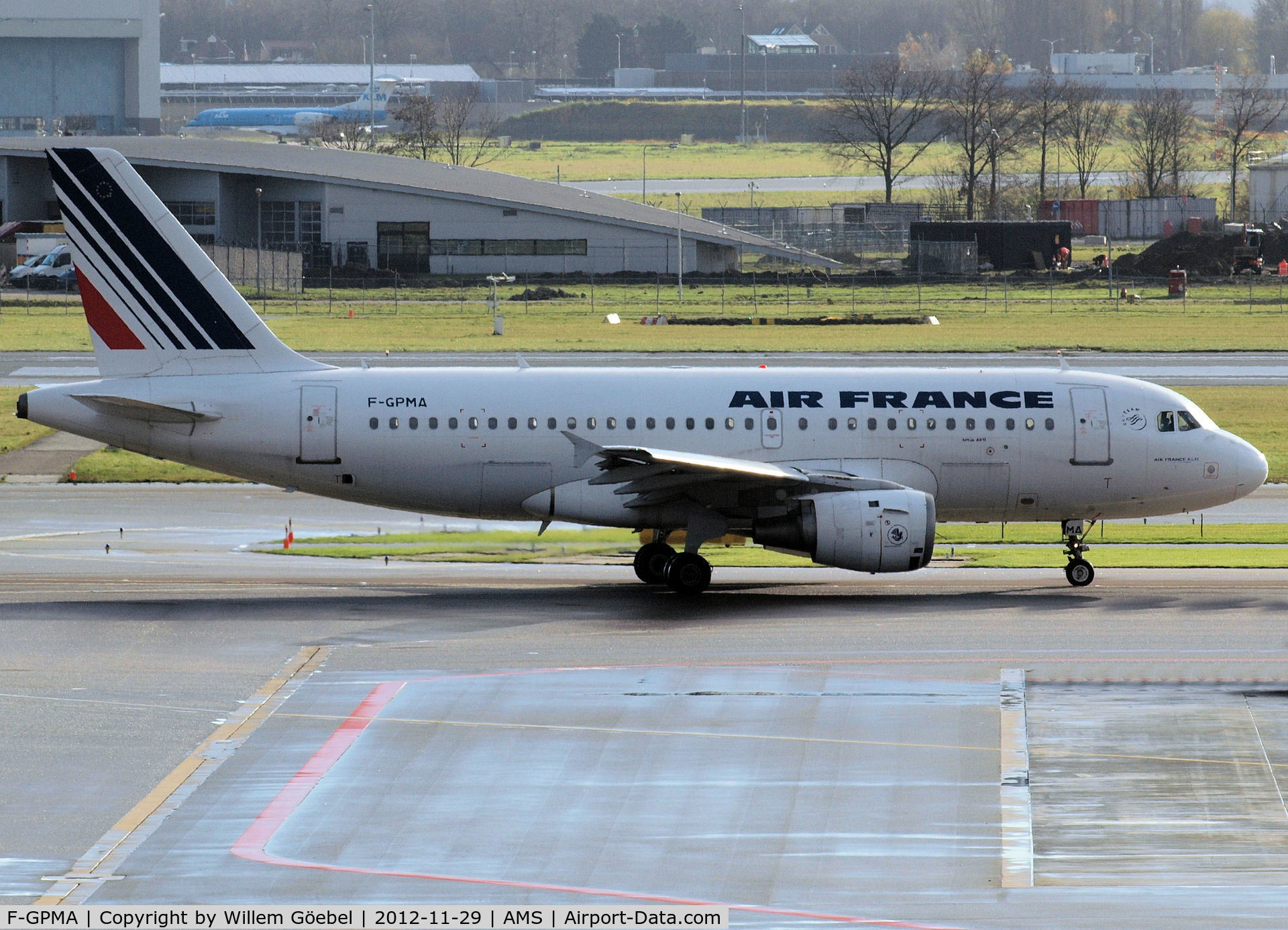 F-GPMA, 1998 Airbus A319-113 C/N 598, Taxi to runway C36 of Schiphol Airport