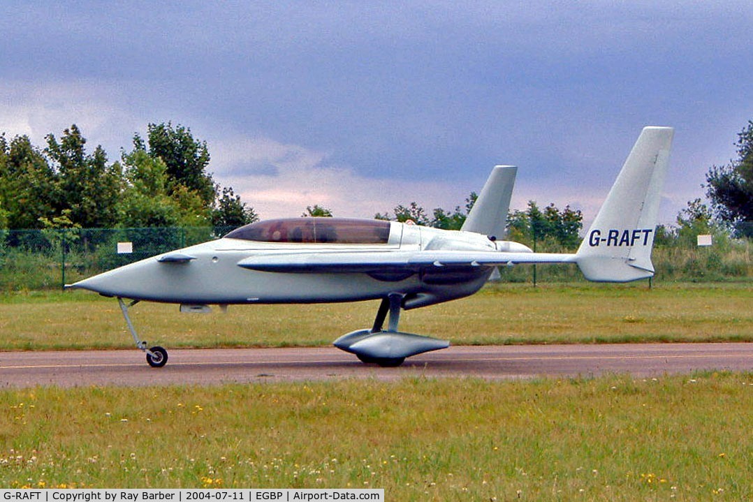 G-RAFT, 1983 Rutan Long-EZ C/N PFA 074A-10734, Rutan Long-Ez [PFA 074A-10734] Kemble~G 11/07/2004. Seen taxiing out for departure.