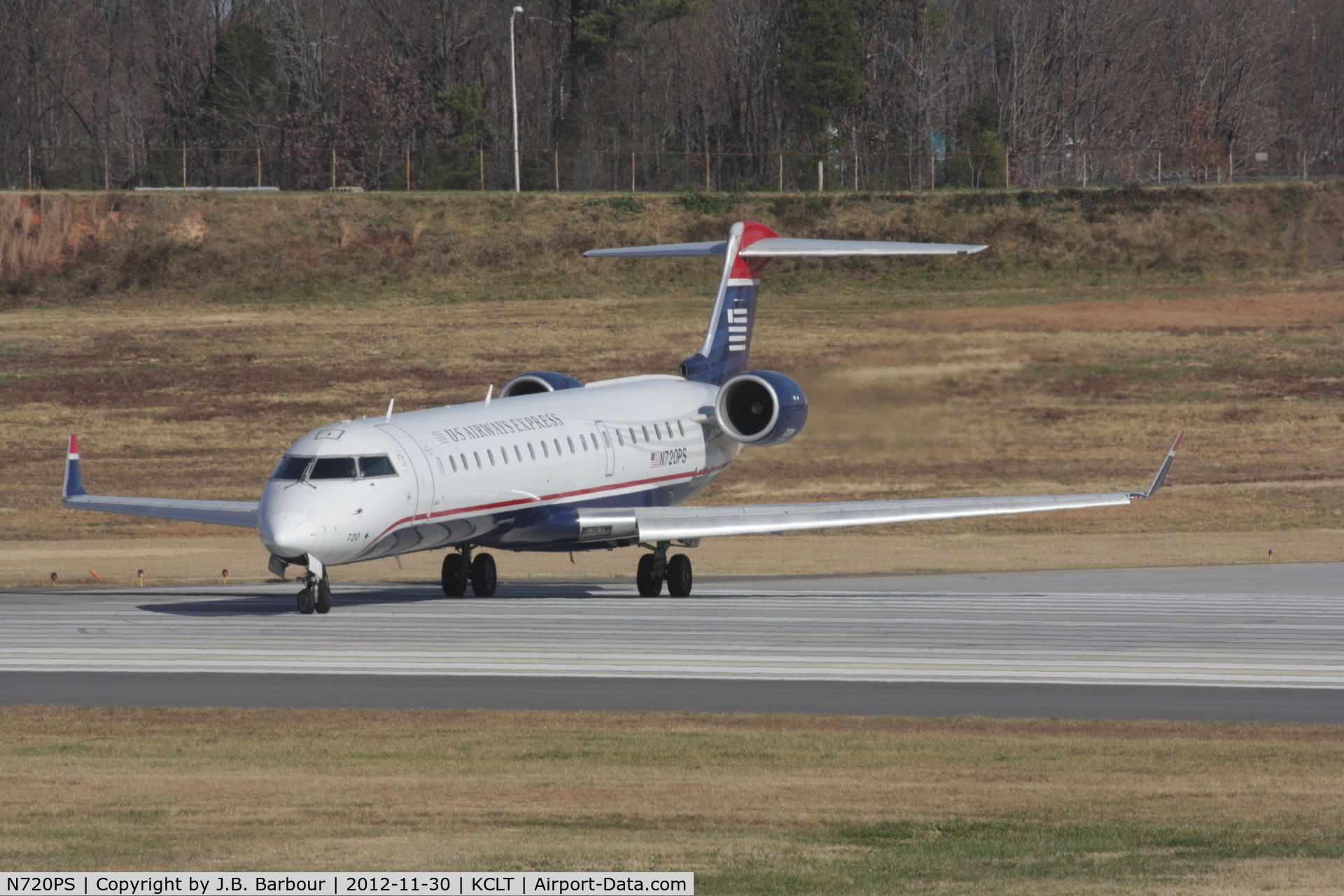N720PS, 2004 Bombardier CRJ-700 (CL-600-2C10) Regional Jet C/N 10178, Charlotte, NC