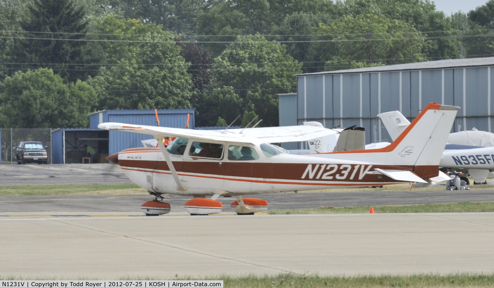 N1231V, 1976 Cessna R172K Hawk XP C/N R1722146, Airventure 2012