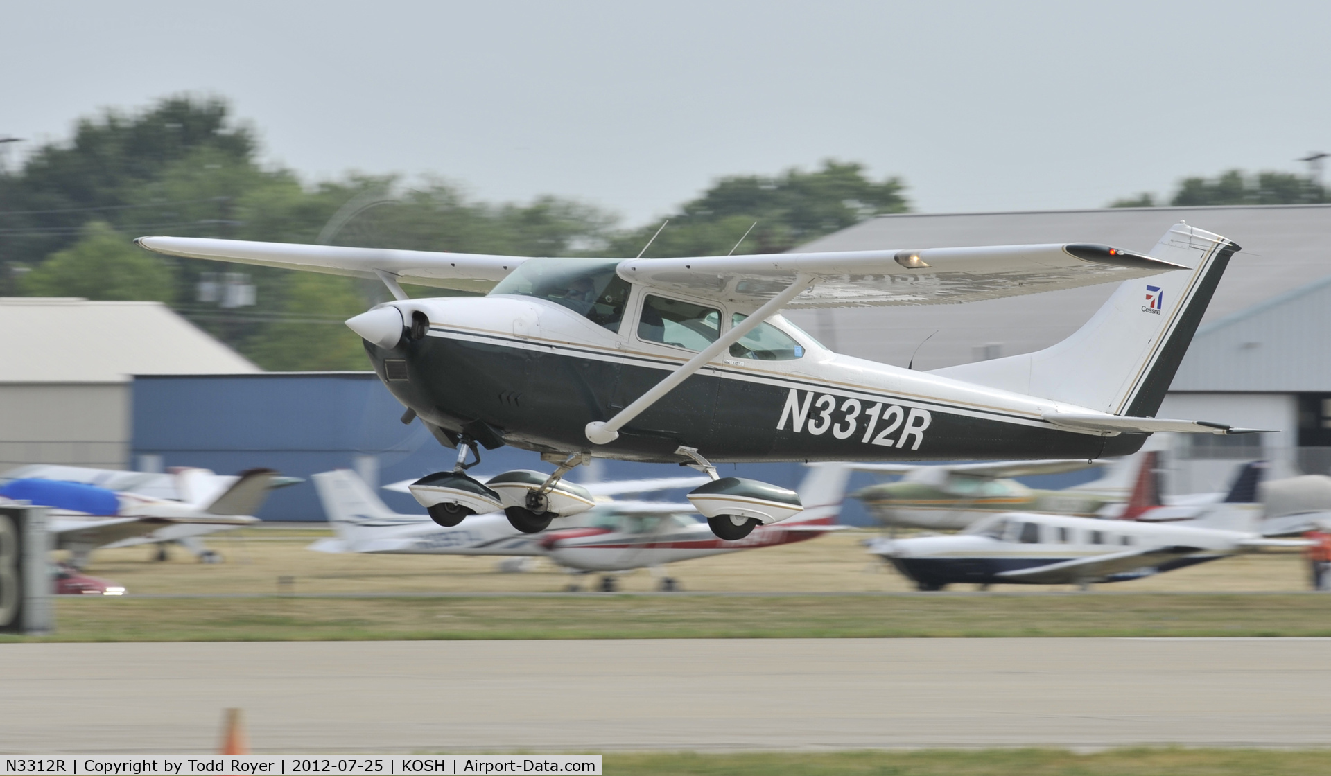 N3312R, 1967 Cessna 182L Skylane C/N 18258612, Airventure 2012