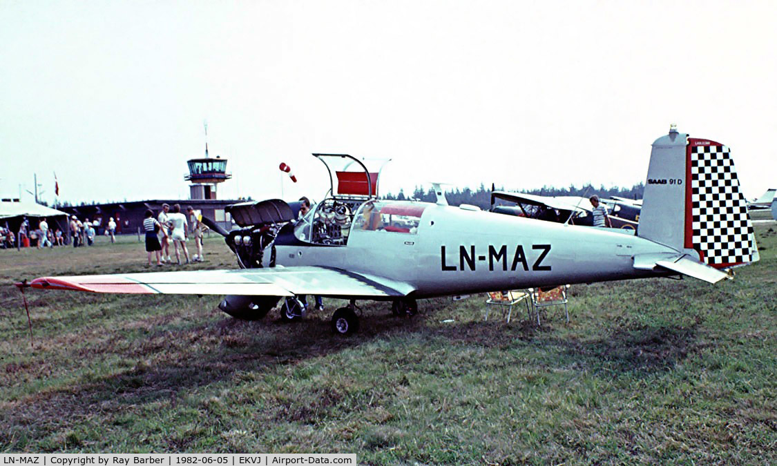 LN-MAZ, 1962 Saab 91D Safir C/N 91-433, Saab S.91D Safir [91-433] Stauning~OY 05/06/1982. Image taken from a slide.