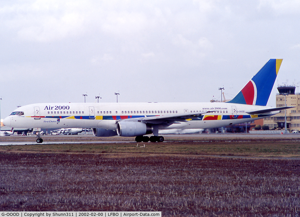 G-OOOD, 1988 Boeing 757-28A C/N 24235, Lining up rwy 32R for departure in 2nd c/s