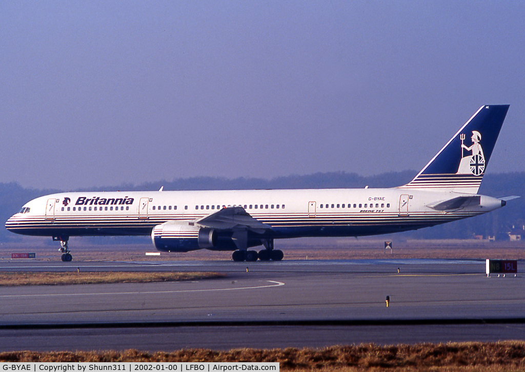G-BYAE, 1992 Boeing 757-204 C/N 26964, Lining up rwy 14L for departure...