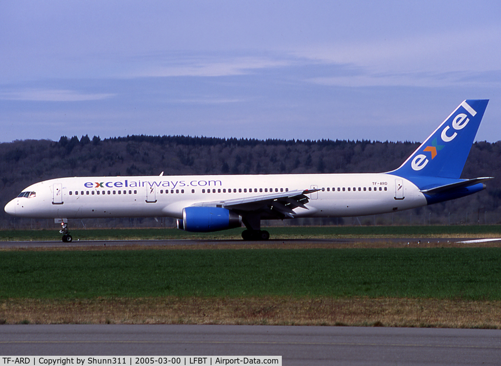 TF-ARD, 1985 Boeing 757-225 C/N 22211, Taxiing to the Terminal...