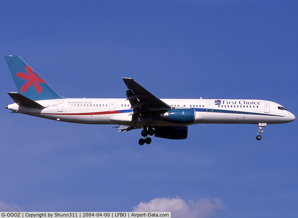 G-OOOZ, 1992 Boeing 757-236 C/N 25593, Landing rwy 14R