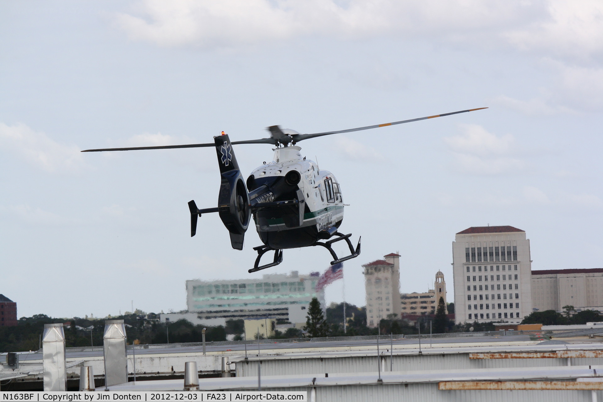 N163BF, Eurocopter EC-135P-2+ C/N 0671, Bayflite 2 (N163BF) departs from the roof of Sarasota Memorial Hospital