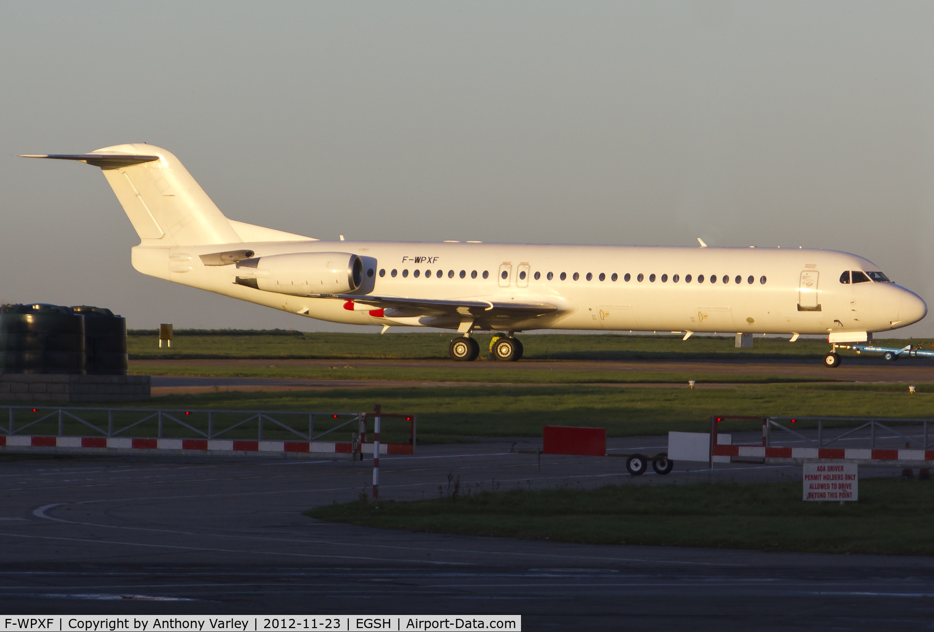 F-WPXF, 1991 Fokker 100 (F-28-0100) C/N 11330, Sat on stand.