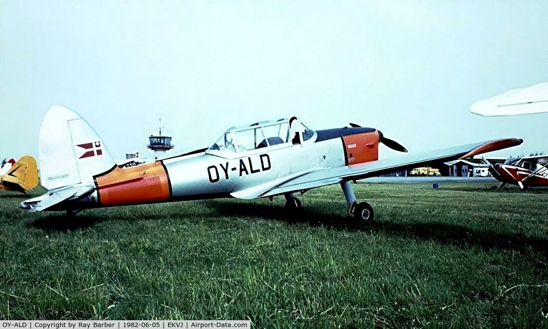 OY-ALD, 1953 De Havilland DHC-1 Chipmunk 22 C/N C1/0902, DHC-1 Chipmunk 22 [C1/0902] Stauning~OY 05/06/1982. Image taken from a slide.