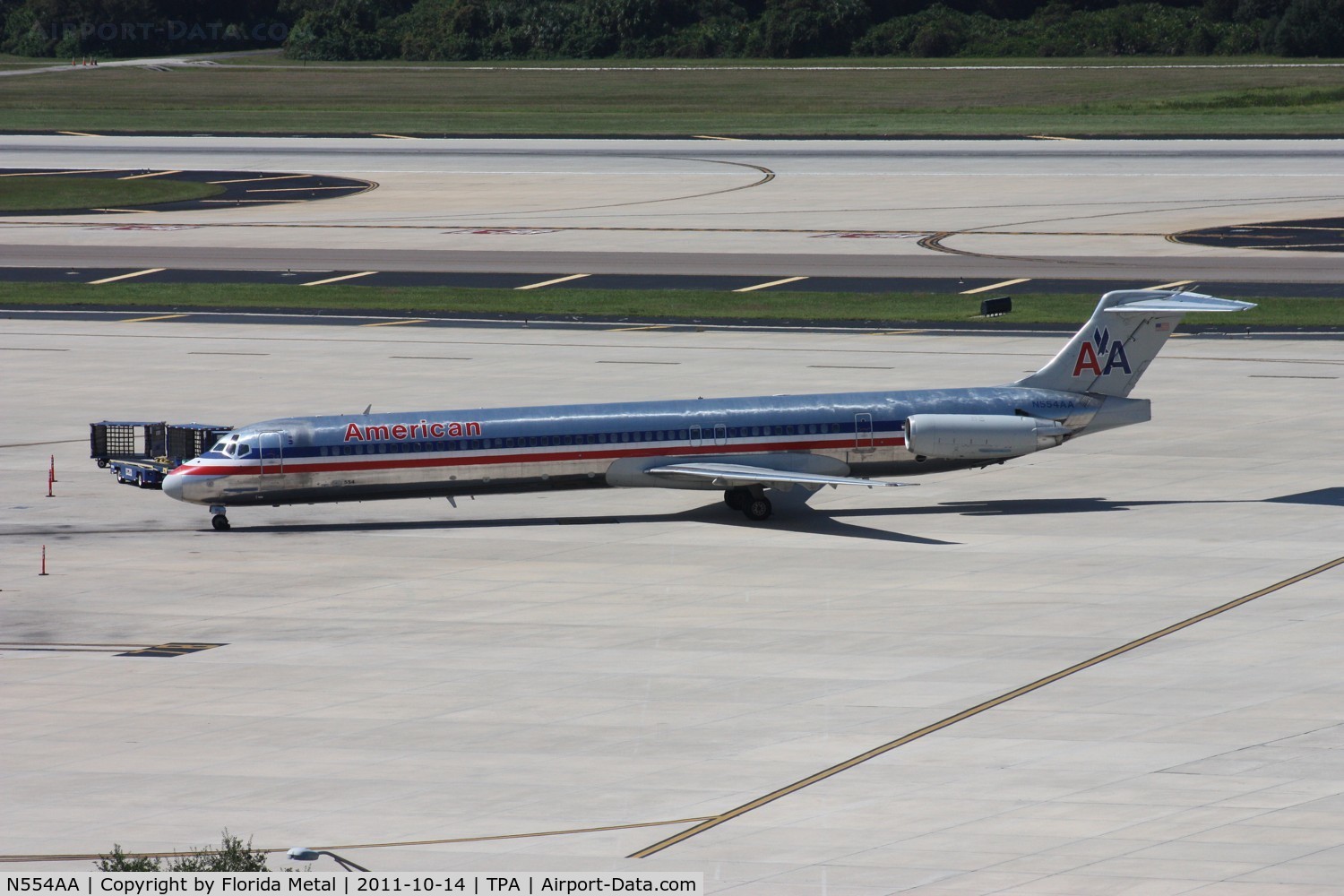 N554AA, 1991 McDonnell Douglas MD-82 (DC-9-82) C/N 53084, American MD-82