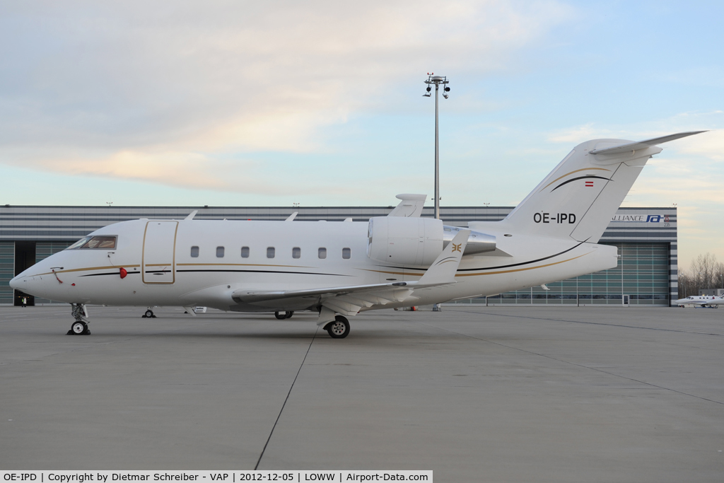 OE-IPD, 2005 Bombardier Challenger 604 (CL-600-2B16) C/N 5608, CL600