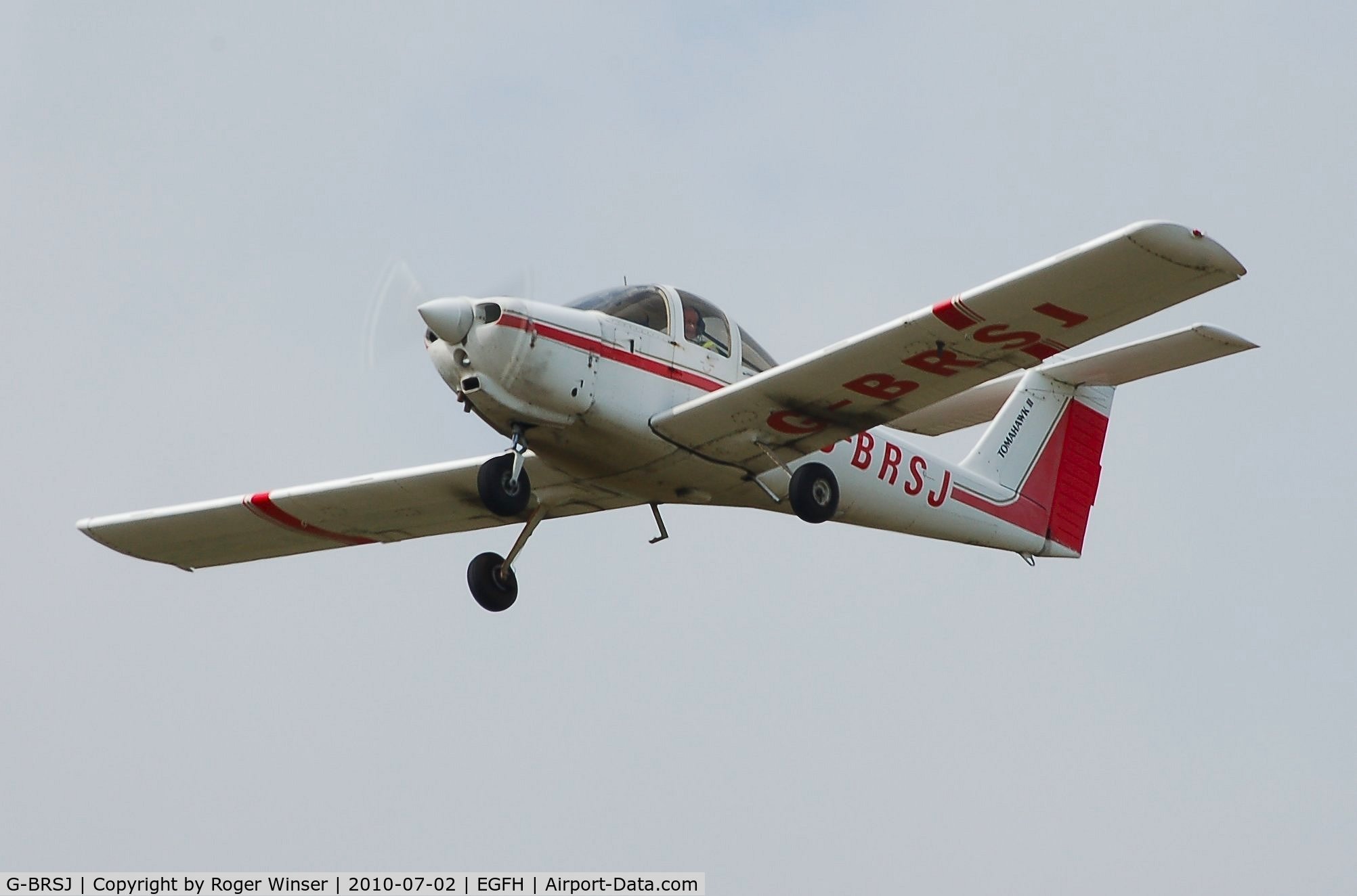 G-BRSJ, 1981 Piper PA-38-112 Tomahawk Tomahawk C/N 38-81A0044, Resident Tomahawk operated by Cambrian Flying Club. De-registered 6th July 2012.