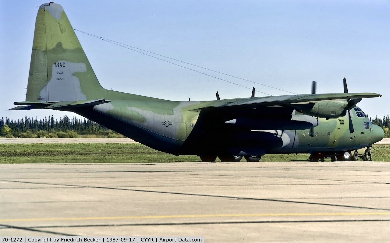 70-1272, 1970 Lockheed C-130E-LM Hercules C/N 382-4426, transient at CFB Goose Bay