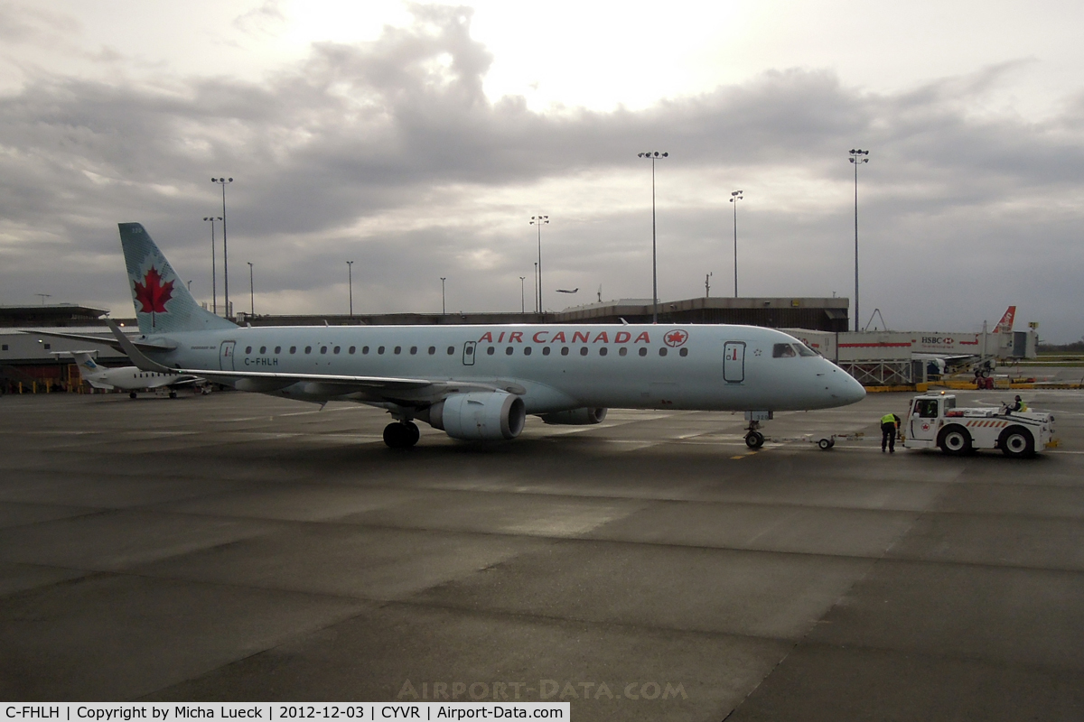 C-FHLH, 2007 Embraer 190AR (ERJ-190-100IGW) C/N 19000068, At Vancouver