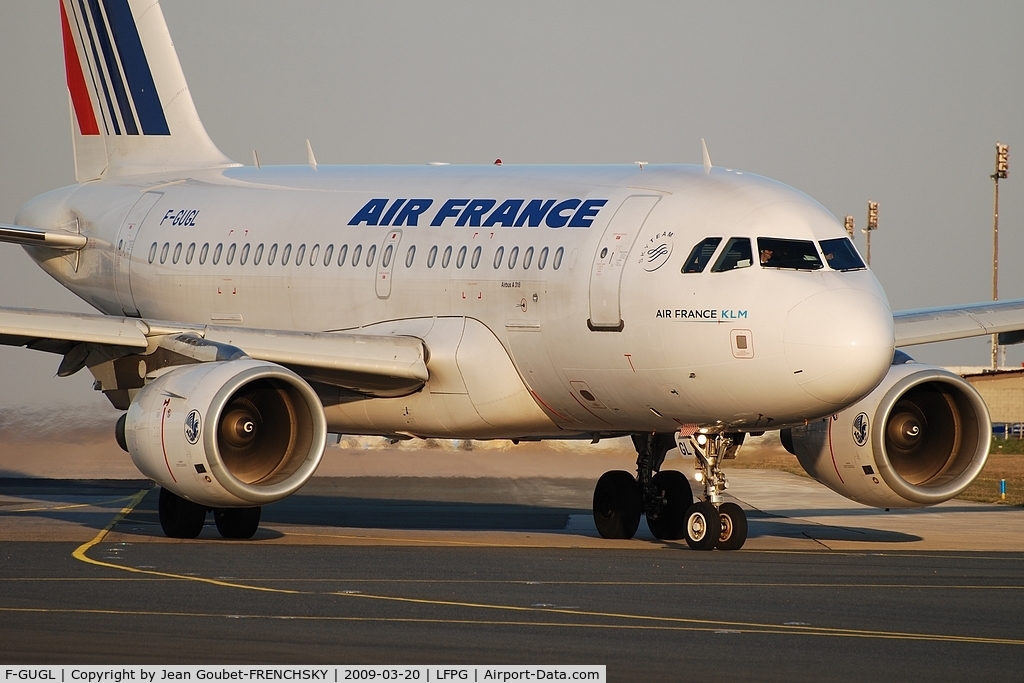 F-GUGL, 2006 Airbus A318-111 C/N 2686, AF7622 to Bordeaux