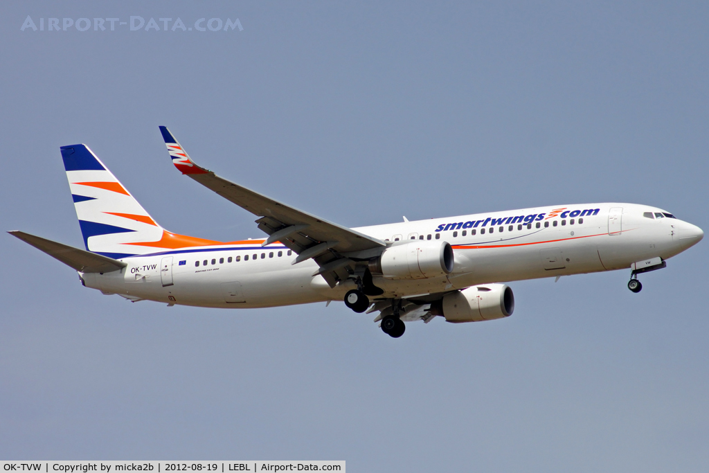 OK-TVW, 2004 Boeing 737-86Q C/N 30295, Landing
